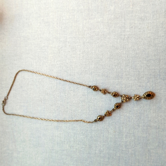 Necklace - Picture 1 of 2